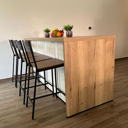 Apartmani Mlinar - Two Bedroom Apartment With Seaview Grebaštica エクステリア 写真