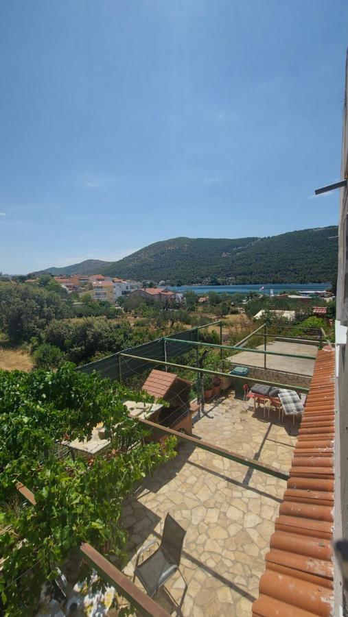 Apartmani Mlinar - Two Bedroom Apartment With Seaview Grebaštica エクステリア 写真