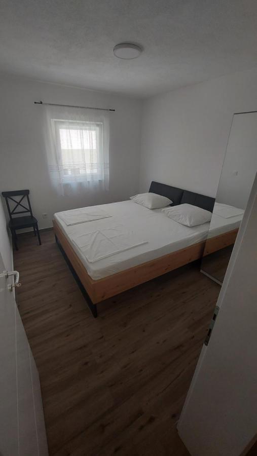 Apartmani Mlinar - Two Bedroom Apartment With Seaview Grebaštica エクステリア 写真