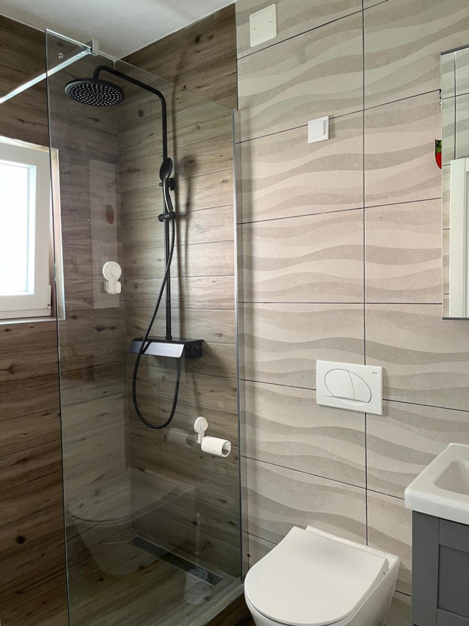 Apartmani Mlinar - Two Bedroom Apartment With Seaview Grebaštica エクステリア 写真