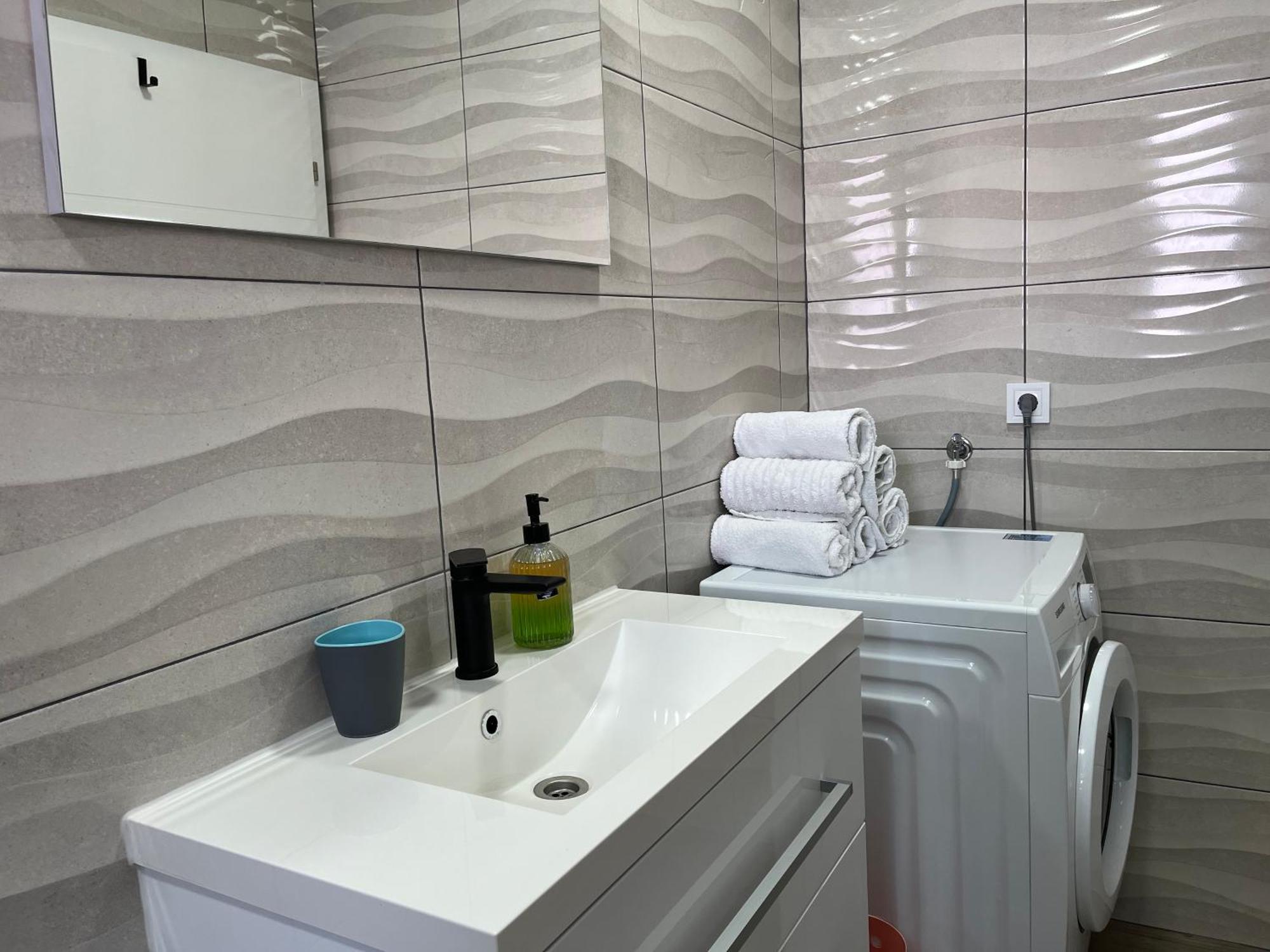 Apartmani Mlinar - Two Bedroom Apartment With Seaview Grebaštica エクステリア 写真