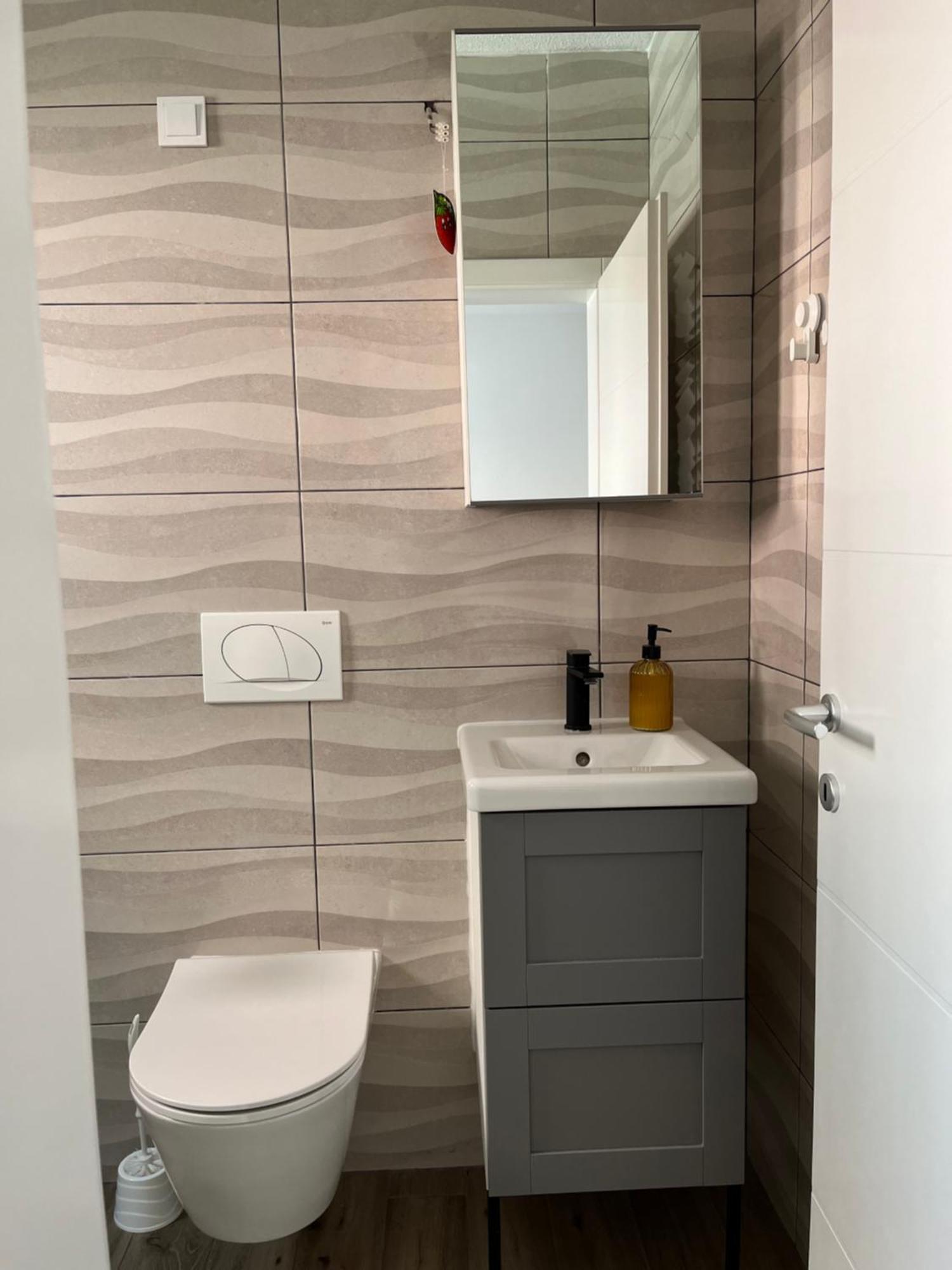 Apartmani Mlinar - Two Bedroom Apartment With Seaview Grebaštica エクステリア 写真
